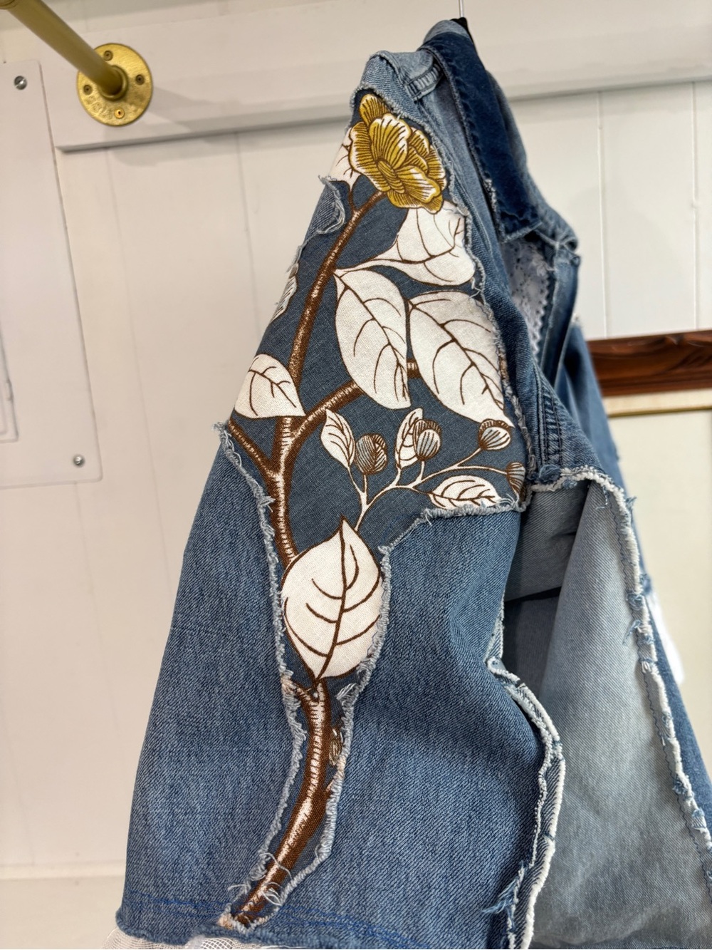 Upcycled Oversized Boho Lace Floral Appliqué Denim Jacket Shabby Chic M L XL - Picture 8 of 12